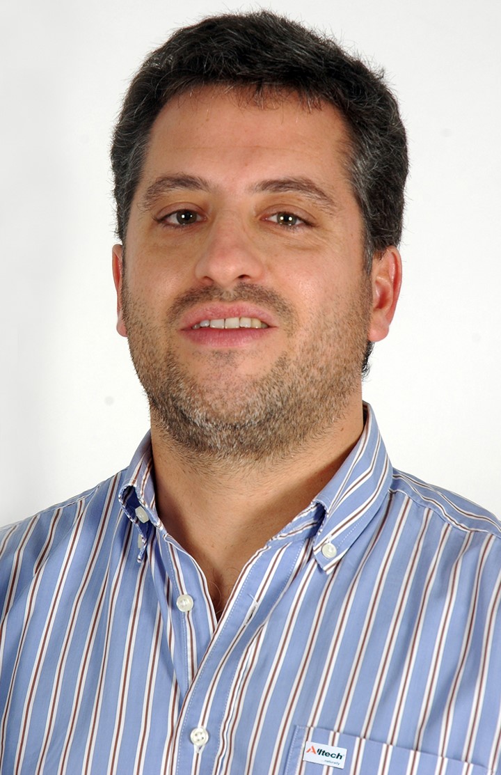 Photo of Dr. Joel Estevinho