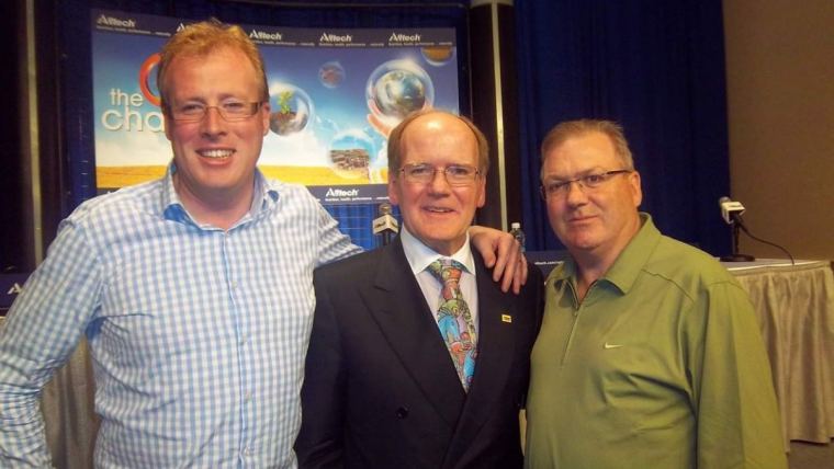​Dr. Pearse Lyons (middle), founder of Alltech, with members of the International Federation of Agricultural Journalists (IFAJ) Irish Guild, Damien O’Reilly (left) and David Markey (right).